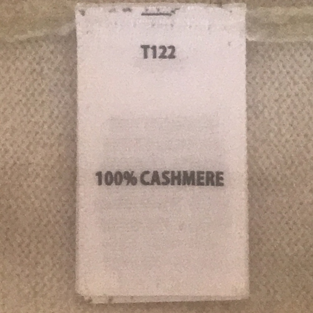 ST JOHN Cashmere Sweater Size M - Picture 8 of 8